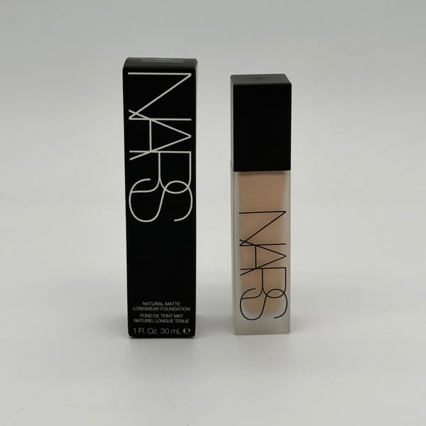 WHOLESALE NARS NATURAL MATTE LONGWEAR FOUNDATION 1 OZ - ASSORTED COLORS - 50 PIECE LOT